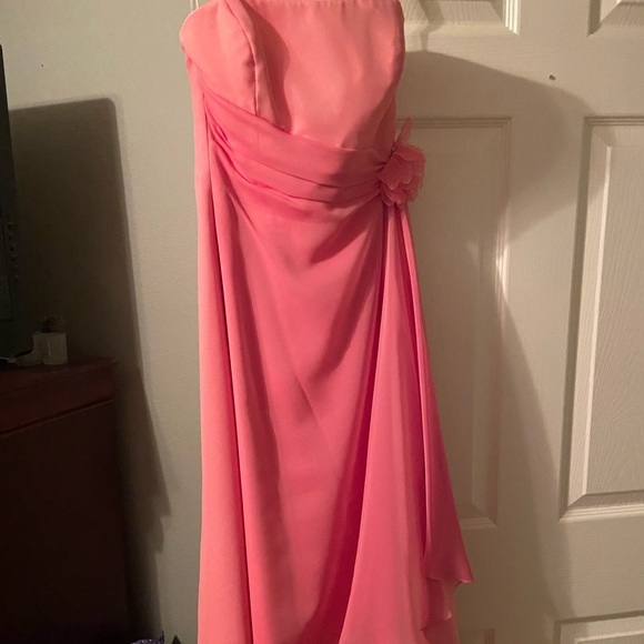 Prom - Picture 1 of 2